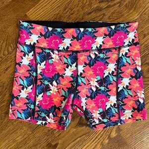 Lorna Jane Black Women's Floral Bike Shorts Medium